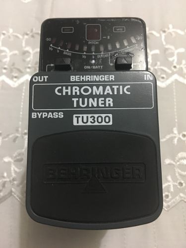 Behringer Tu300 Chromatic Tuner