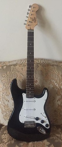 Guitarra Eléctrica Squier Buen Estado