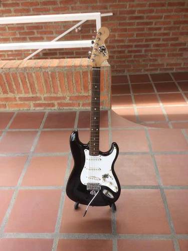Guitarra Fender Stratocaster Impecable