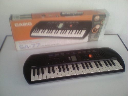 Teclado Eléctrico Casio Modelo Sa-77. Poco Uso.