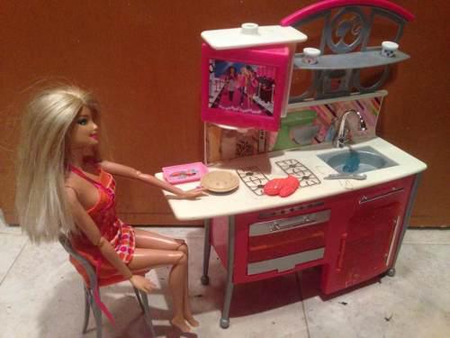 Cocina Barbie Con Muñeca