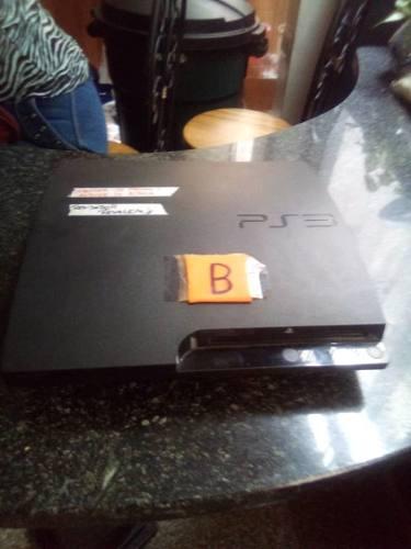 Combo De Playstation3 Con 3 Controles Originales.