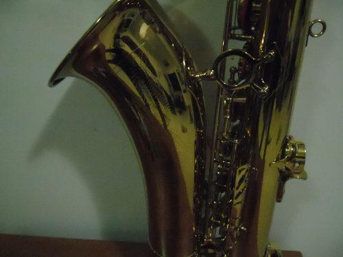 Saxofón Tenor Marca Viena