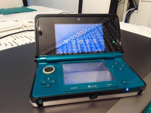 Nintendo 3ds Con Wifi. Cargador Y Estuche Pto Ordaz. 30$