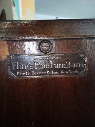 Mueble Antiguo Flint's Fine Furniture 