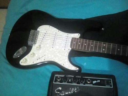 Guitarra Fender Squier Con Amplificador