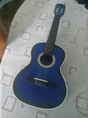 Guitarra Pequeña.acustica