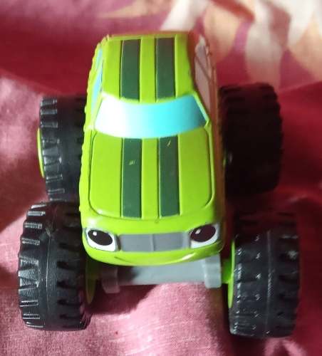 Carros Monster Machines
