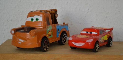 Cars Rayo Mcqueen Mate La Grua Carritos Traccion Set