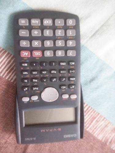 Calculadora Casio Fx82ms