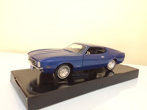 Ford Mustang Sportsroof  Escala 1/24