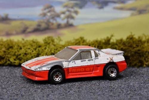 Matchbox  Pontiac Fiero Escala 1/56 En Merida