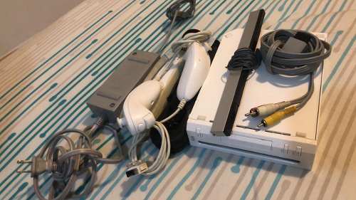 Nintendo Wii Con Varios Accesorios