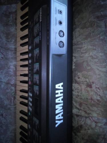 Teclado Yamaha Psr300