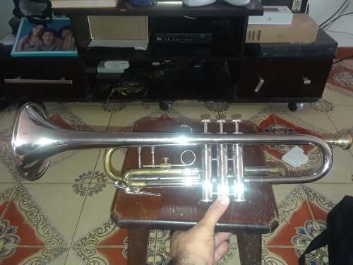 Trompeta Yamaha Con Boquilla 7c