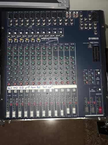 Consola Mixer Yamaha Mg166c Con Rack De 20 Espacios Odyssey