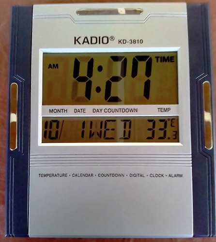 Reloj De Pared Y Mesa Digital Marca Kadio Kd-.