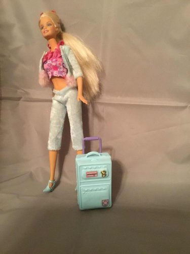Barbie Viajera Enchufada