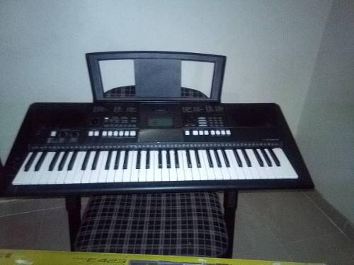 Teclado Yamaha (290)