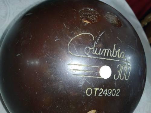 Pelota De Bowling, Marca Columbia 300, 14 Lbs.