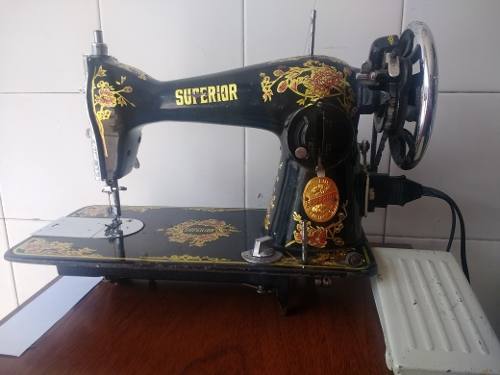 Maquina De Coser Superior