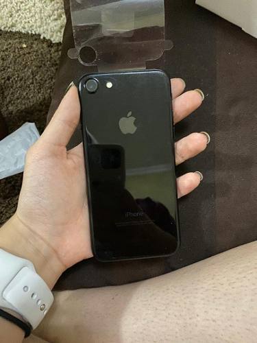 iPhone  Gb Jetblack Cargador Incluido Garantia