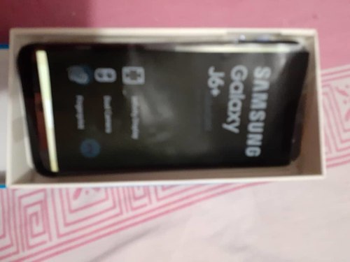 Teléfono Samsung J6 Plus