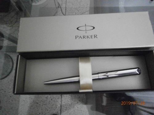Bolígrafo Parker Original En Su Caja.