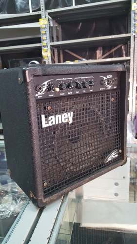 Amplificador De Guitarra Laney 30 Watts Lx20