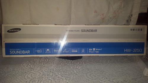 Corneta Samsung Wireless Audio Soundbar Hw-j250