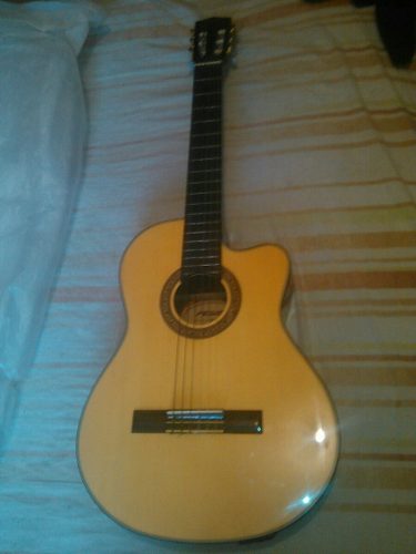 Guitarra Electro Acustica Sin Detalles Nueva 200$