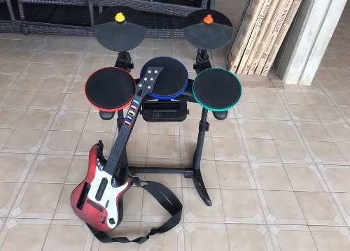 Guitarra Y Batería Dé Wii