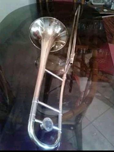 Trombon De Vara Viene Con Boquilla Y Estuche 100