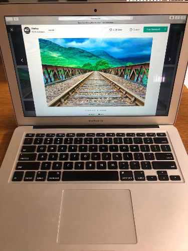 Apple Macbook Air A