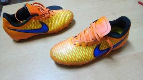 Tacos De Futbol Marca Nike