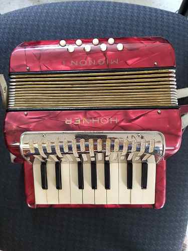 Acordeon Aleman, Marca Honner Modelo Mignon I