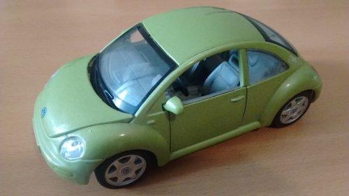 Automodelismo Maisto Volkswagen New Beetle Verde 1/25