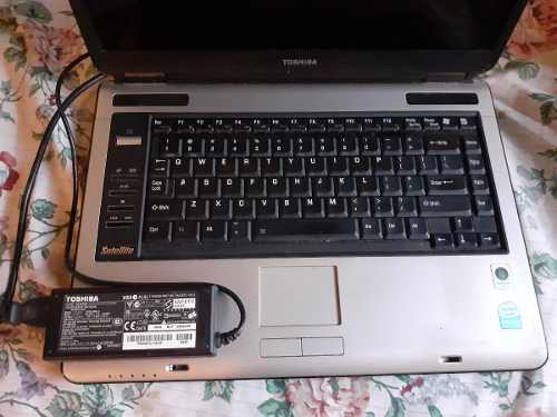 Laptop Toshiba Satellite Pantalla Rota 25