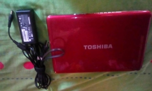 Laptop Toshiba Satellite T130 - T135
