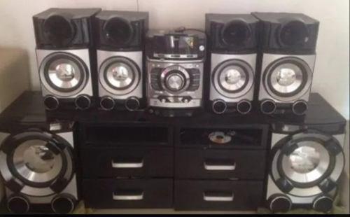 Equipo De Sonido Lg Muy Grande Y Potente En 450 Perrdeess.