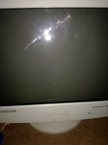 Monitor Samsung Pantalla Cuadrada Plana