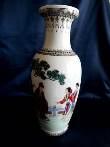 Hermoso Jarron De Porcelana China, 26 Cm. Perfecto Estado.