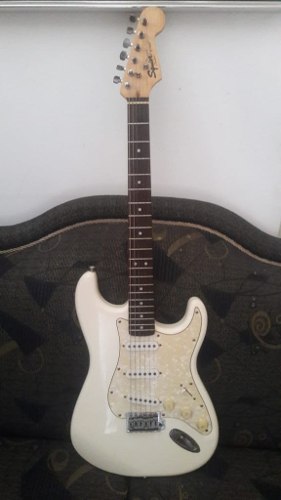 Guitarra Eléctrica Fender Squier Strato Blanca 60 Trump