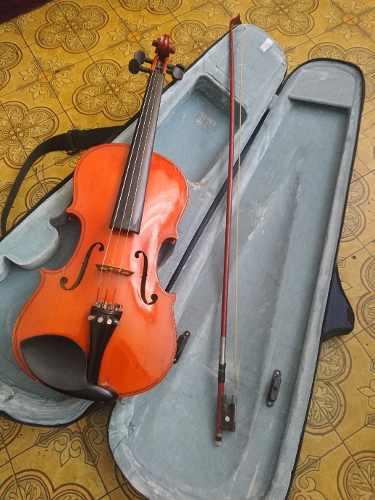 Remató O Cambio Violin Giussepi 4/4 Excelentes Condiciones.