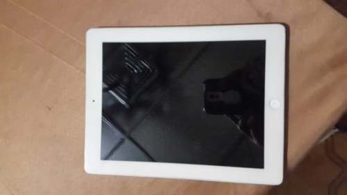 iPad 2 Con Protector De Pantalla De Vidrio Forro Y Teclado