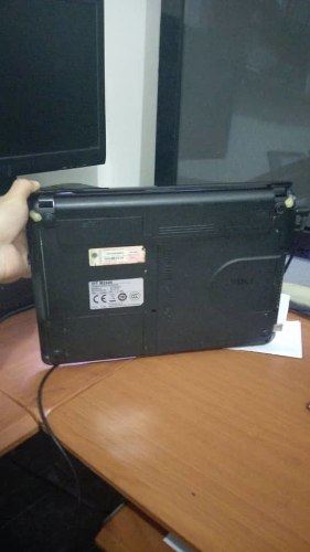 Laptop I Ghz Con Detalles