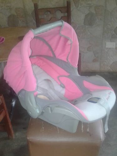 Porta Bebe Happy Baby Como Nuevo Silla De Coche!!