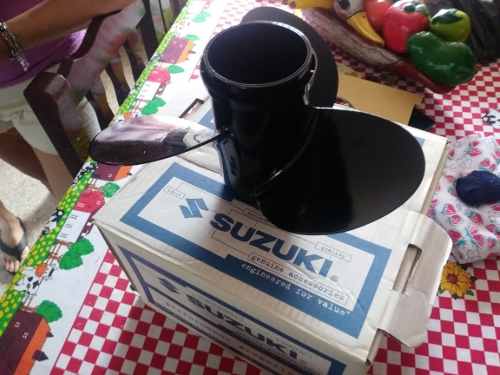 Propela Suzuki 40hp