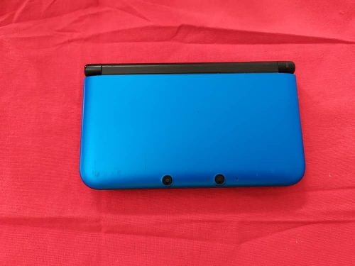 Nintendo 3ds Xl En Perfectas Condiciones. Incluye Cargador