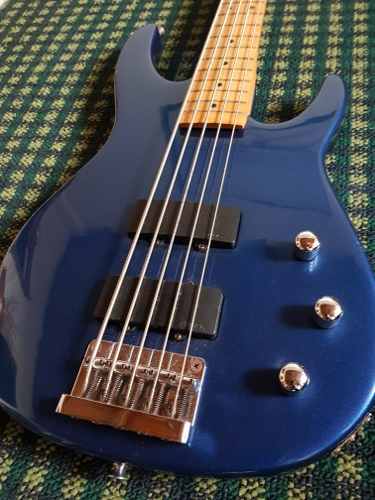 Bajo Peavey Foundation 5 Cuerdas Made In U S A